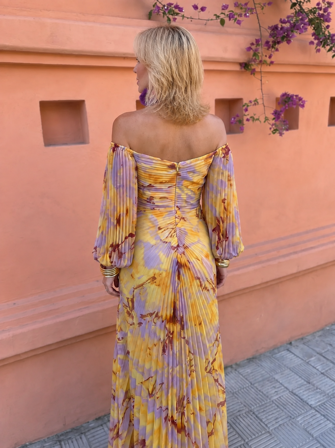 GRETA™ – VESTIDO LARGO FLORAL CON ESCOTE PRONUNCIADO