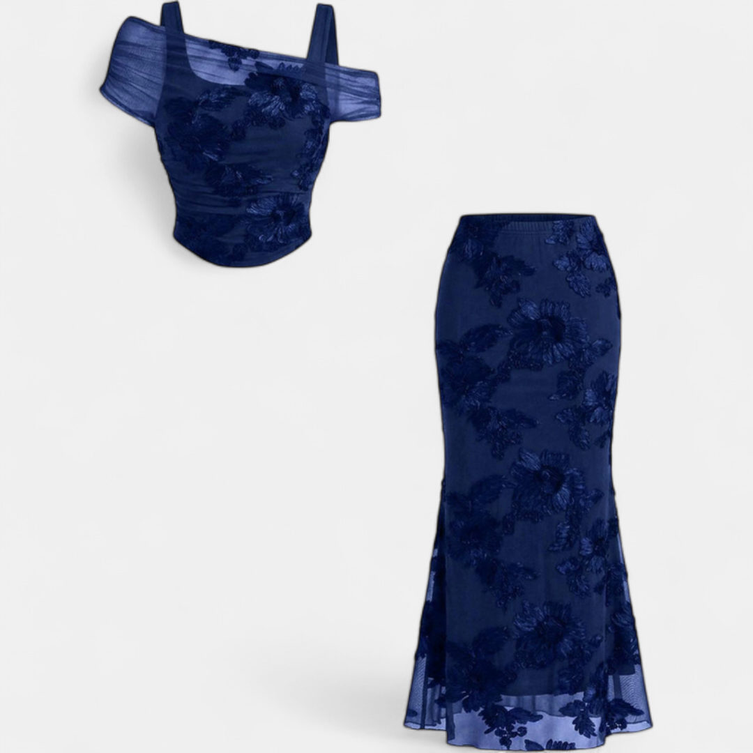 Conjunto de top bordado y falda larga sirena