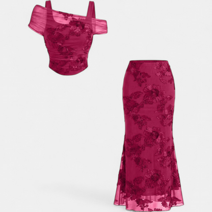 Conjunto de top bordado y falda larga sirena