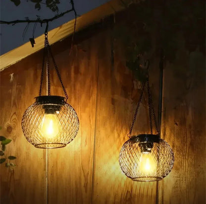 Jardín a la luz de la luna